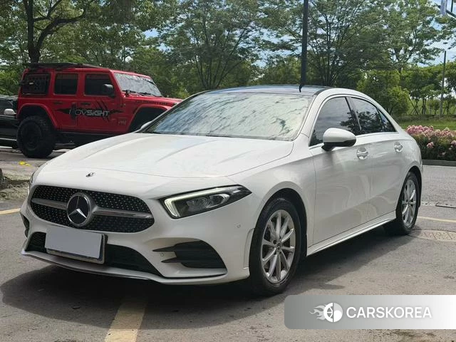 Mercedes-Benz Class A 2021 Белый из Китая