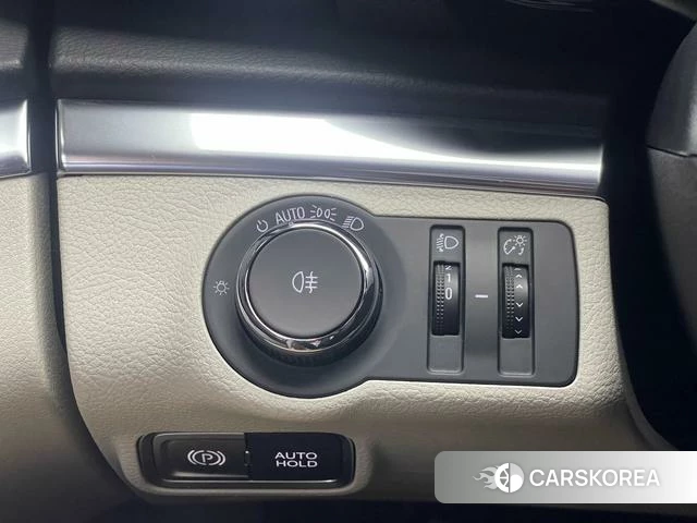 Buick GL8 2023 Коричневый из Китая