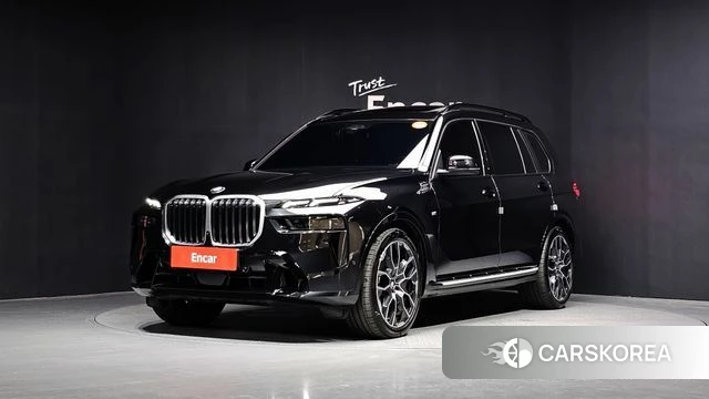 BMW X7 (G07) 2025 Черный из Кореи