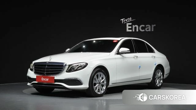 Mercedes-Benz E-Class W213 2020 Белый из Кореи