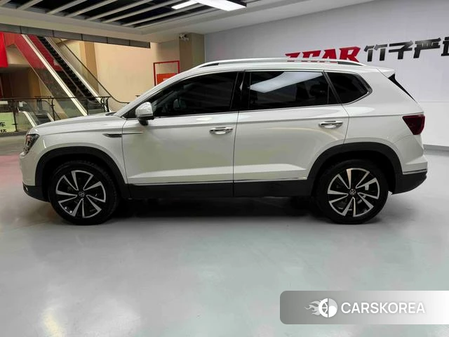 Volkswagen Tuyue 2022 Белый из Китая