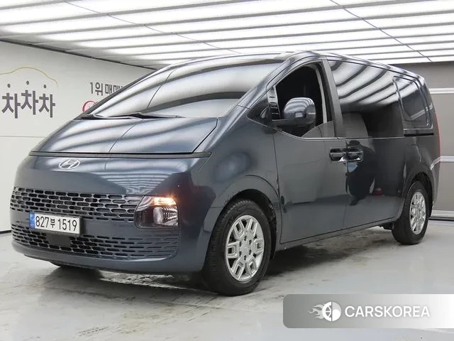 Hyundai Staria 2023 Серый из Кореи