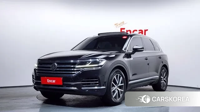 Volkswagen Touareg 3rd generation 2020 Черный из Кореи