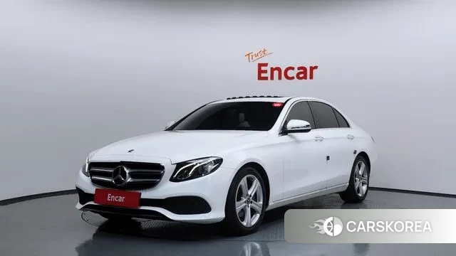 Mercedes-Benz E-Class W213 2018 Белый из Кореи