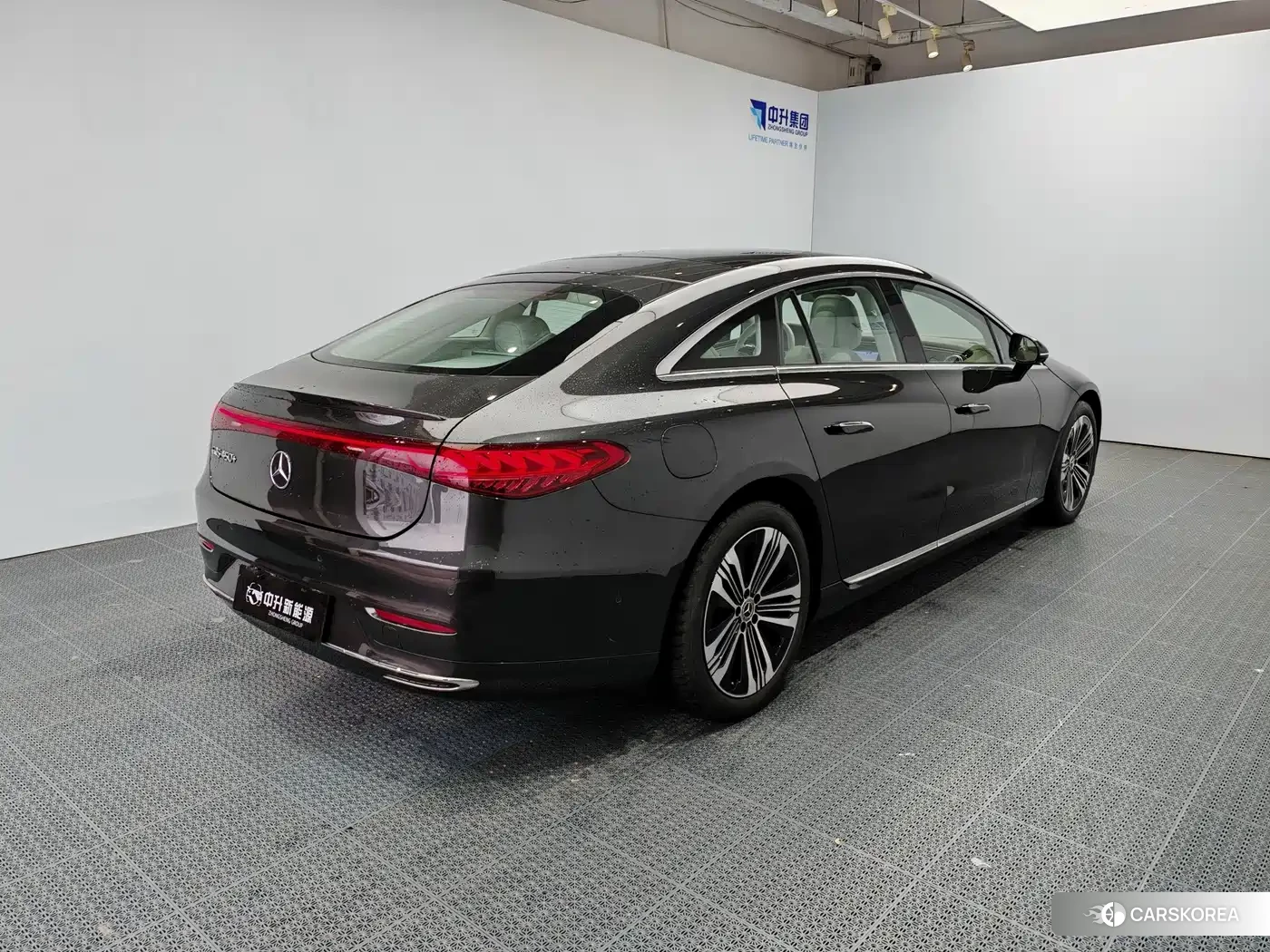 Mercedes-Benz EQS 2025 Silver/gray из Китая