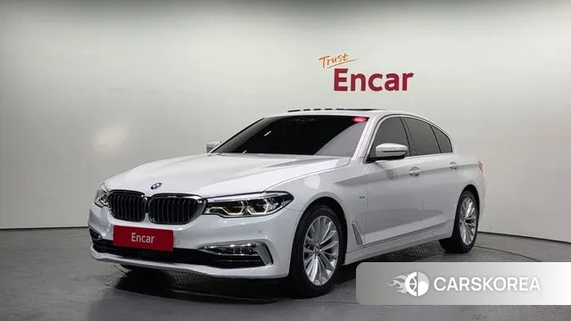 BMW 5 Series (G30) 2018 Белый из Кореи