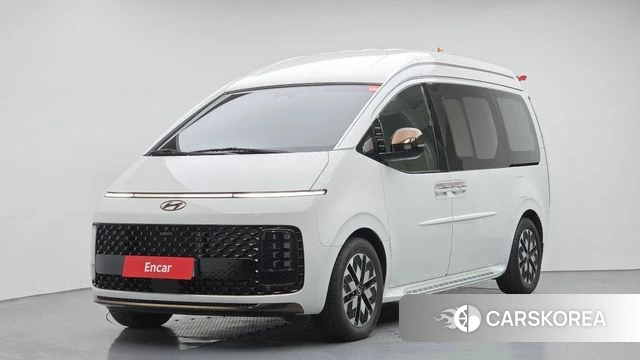 Hyundai Staria 2023 Белый из Кореи