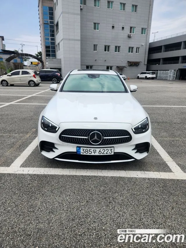 Mercedes-Benz E-Class W213 2023 Жемчужный цвет из Кореи