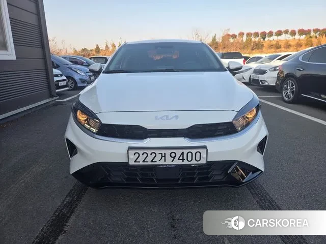 Kia The New K3 2nd generation 2022 Белый из Кореи