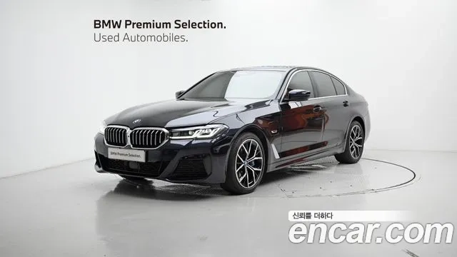 BMW 5 Series (G30) 2022 Черный из Кореи