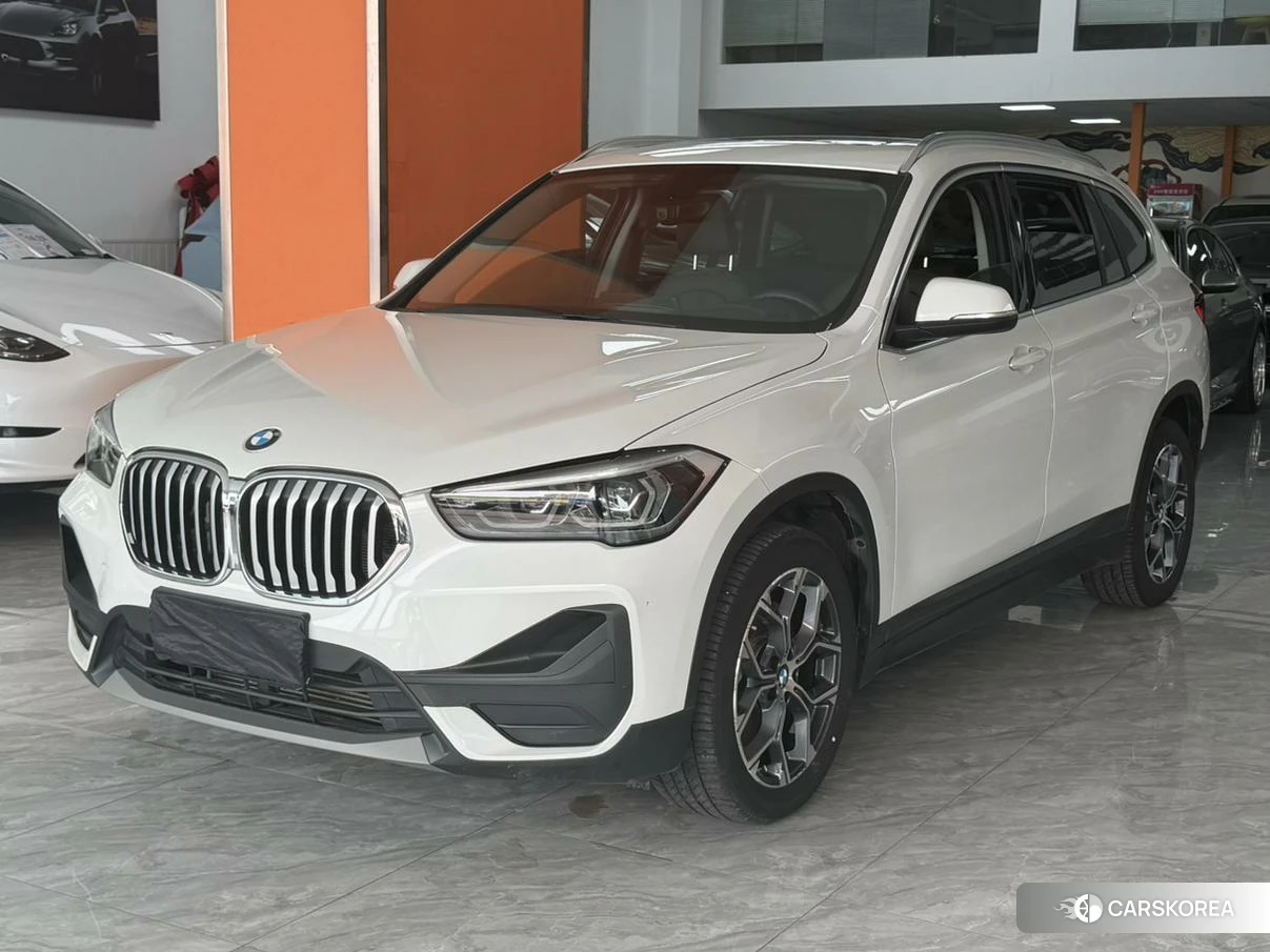 BMW X1 2021 Белый из Китая