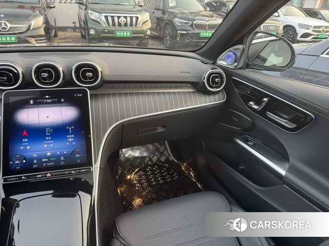 Mercedes-Benz Class C 2023 Зеленый из Китая