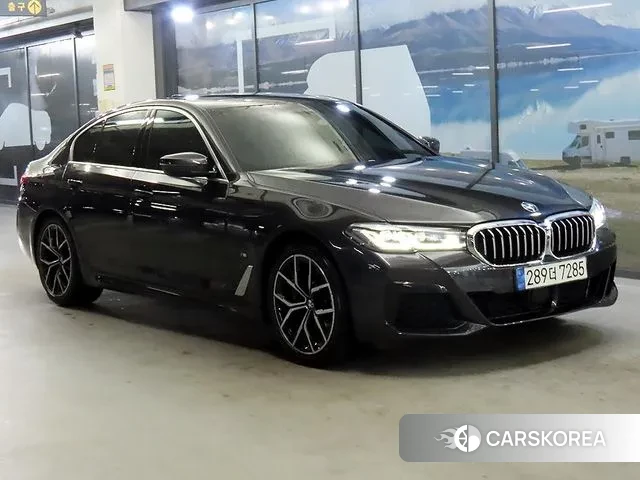 BMW 5 Series (G30) 2021 Серый из Кореи