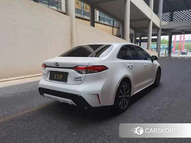 Toyota Lei Ling 2022 Белый из Китая