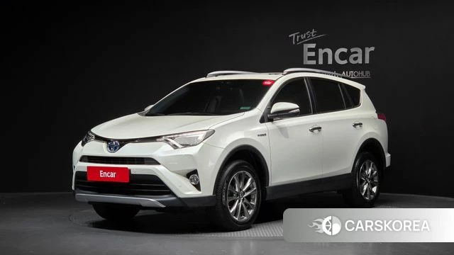 Toyota RAV4 2018 Белый из Кореи