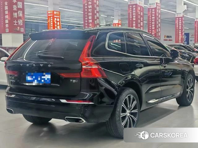 Volvo XC60 2021 Черный из Китая