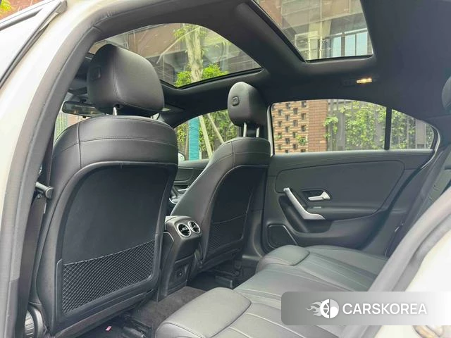 Mercedes-Benz Class A 2021 Белый из Китая