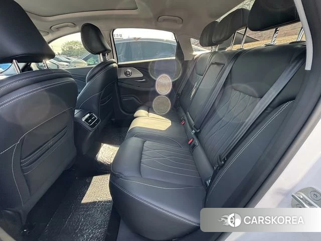 Chery Arrizo 8 2025 Белый из Китая