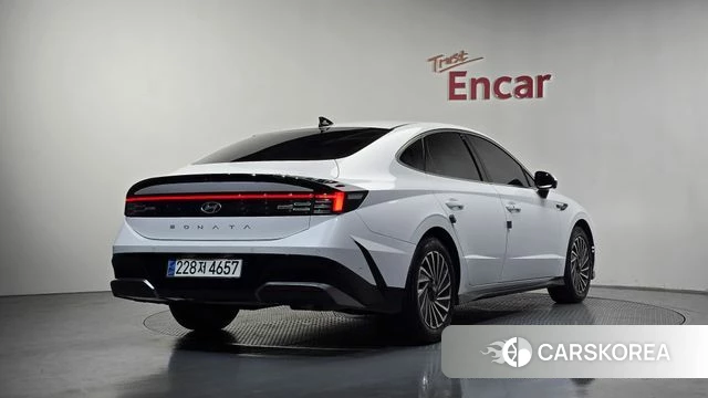 Hyundai Sonata D Edge Hybrid (DN8) 2023 Белый из Кореи