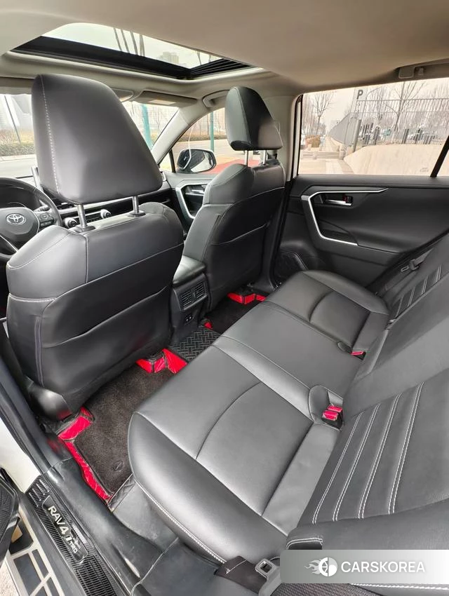 Toyota RAV4 Rongfang 2021 Белый из Китая