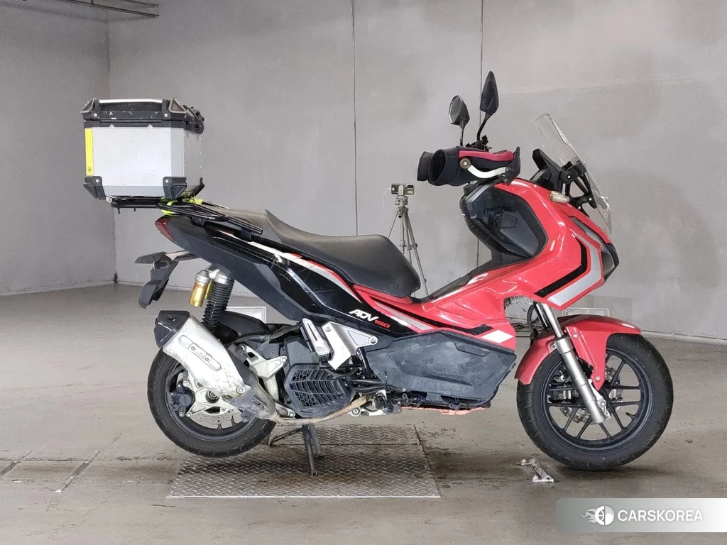 Проданный Honda ADV150 2019 из Японии, фото 2