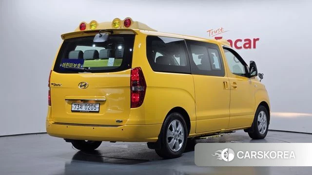 Hyundai The New Grand Starex 2019 Желтый из Кореи