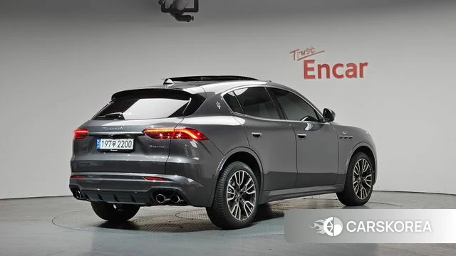 Maserati Grecale 2023 Серый из Кореи