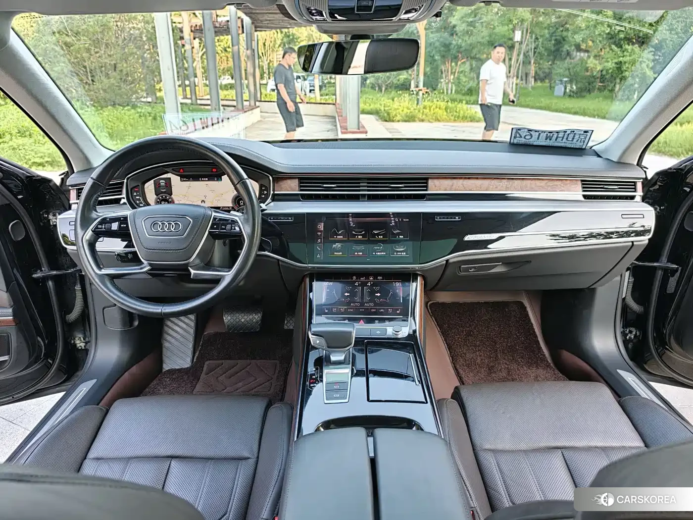 Audi A8 2019 Черный из Китая