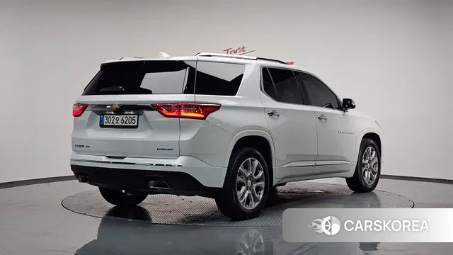 Chevrolet (GM Daewoo) Traverse 2021 Белый из Кореи