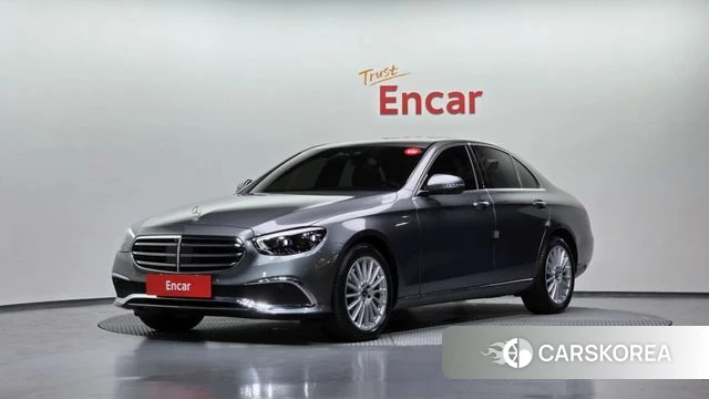 Mercedes-Benz E-Class W213 2022 Серый из Кореи