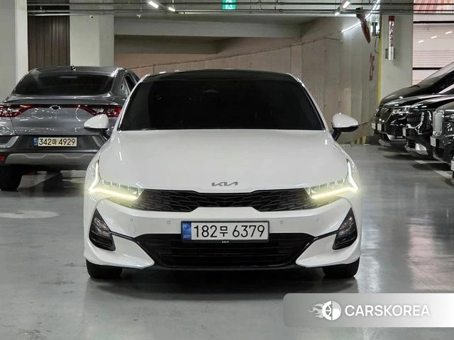 Kia K5 3rd generation 2022 Белый из Кореи