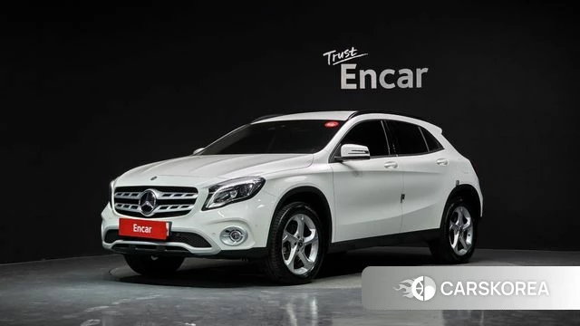 Mercedes-Benz GLA-Class X156 2019 Белый из Кореи