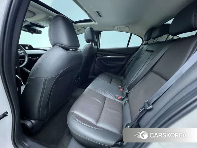 Mazda 3 Angkesaila 2022 Белый из Китая