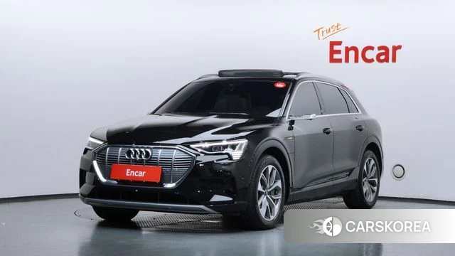Audi e-Tron 2023 Черный из Кореи