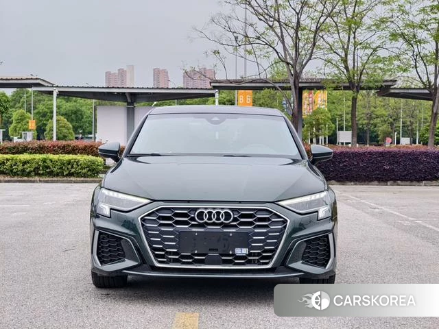 Audi A3 2023 Зеленый из Китая