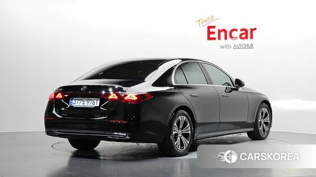 Mercedes-Benz E-Class W214 2024 Черный из Кореи