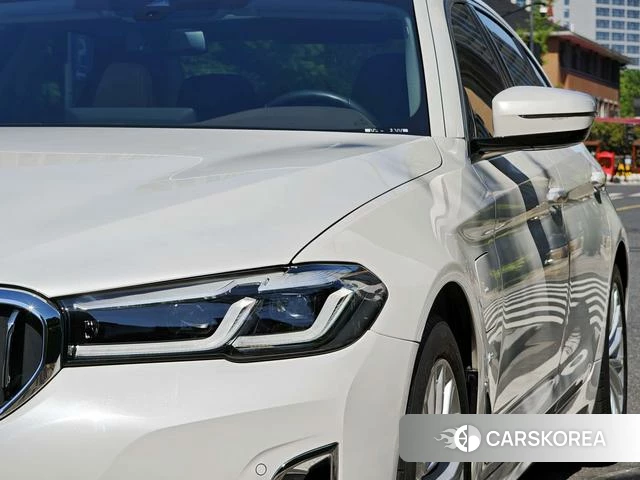 BMW 5 series PHEV 2021 Белый из Китая