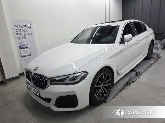 BMW 5 Series (G30) 2023 Белый из Кореи