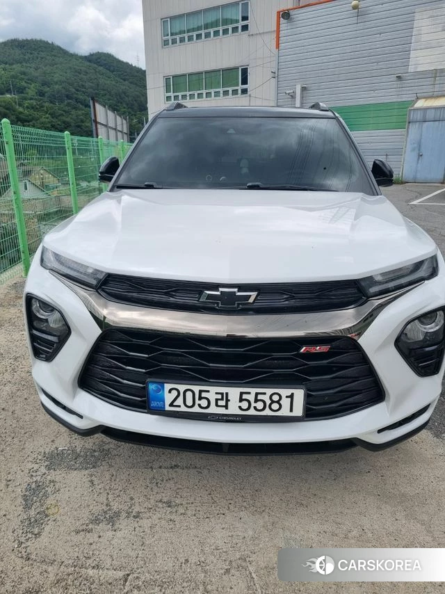 Chevrolet (GM Daewoo) Trailblazer 2022 Белый из Кореи