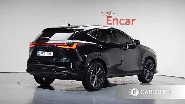 Lexus NX350h Second generation 2024 Черный из Кореи