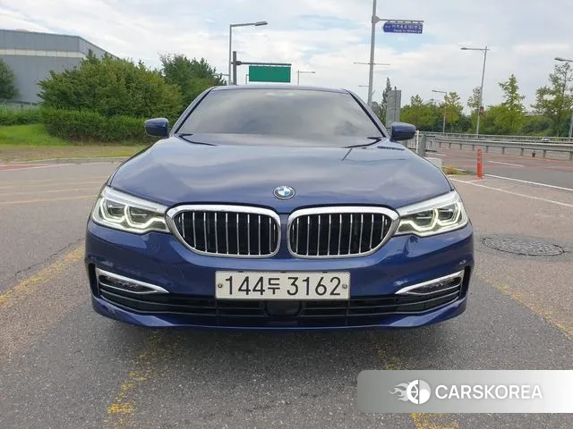 BMW 5 Series (G30) 2019 Синий из Кореи
