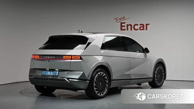 Hyundai Ionic 5 2021 Серебристо-серый из Кореи