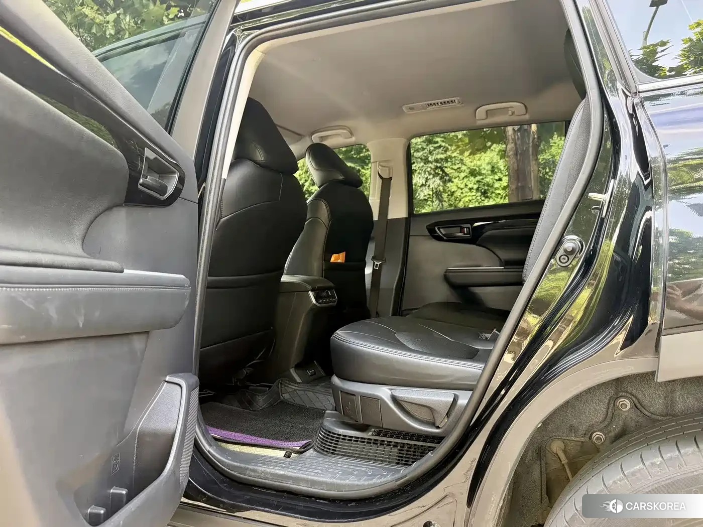 Toyota Highlander 2024 Черный из Китая