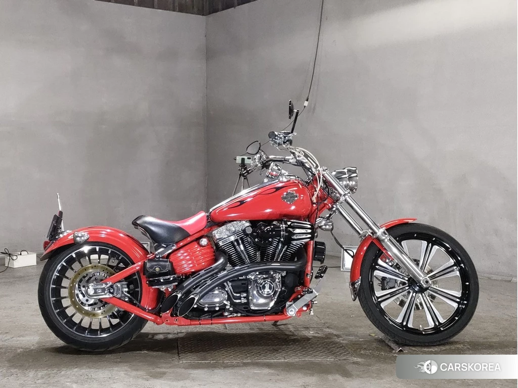 Проданный Harley-Davidson Rocker C FXCWC1580 2011 из Японии