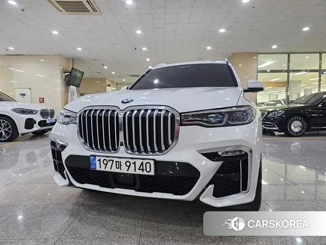 BMW X7 (G07) 2022 Белый из Кореи