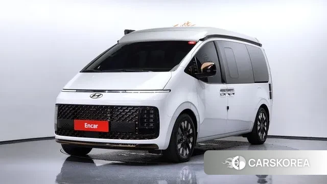 Hyundai Staria 2023 Белый из Кореи
