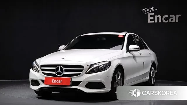 Mercedes-Benz C-Class W205 2018 Белый из Кореи