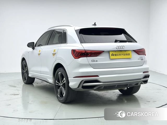 Audi Q3 2022 Белый из Китая