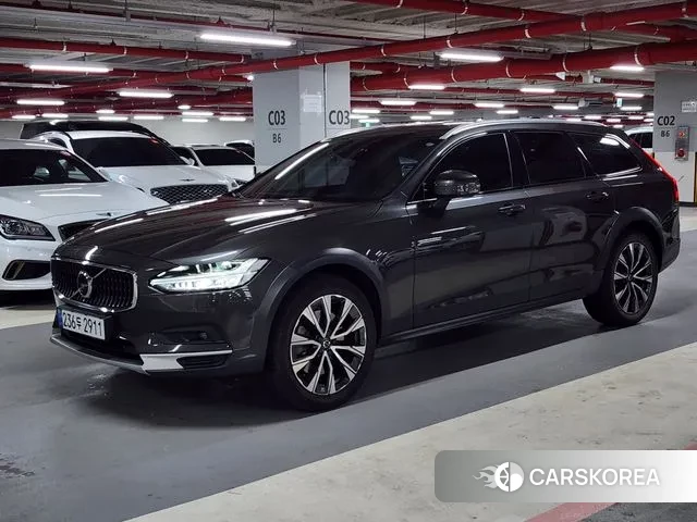 Volvo V90 Cross-Country 2020 Серый из Кореи