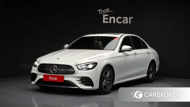 Mercedes-Benz E-Class W213 2023 Белый из Кореи